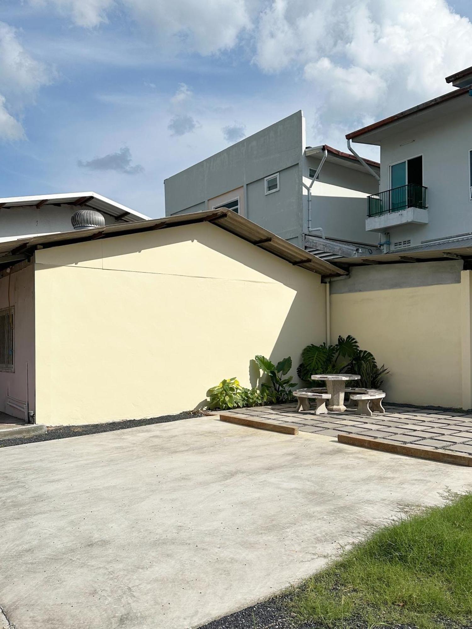 Stay Thought Surat Thani Exterior foto